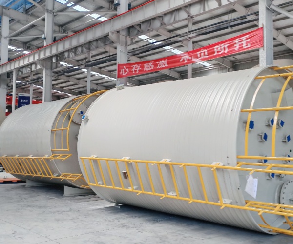 钒液流电池储罐